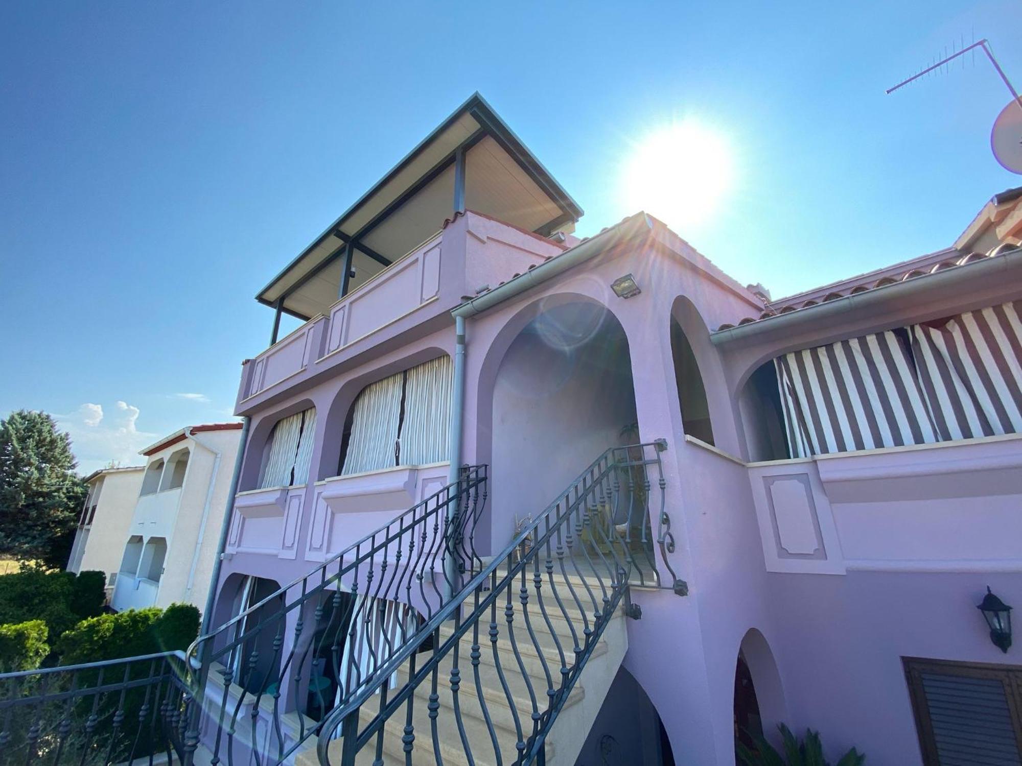 Purple House Daire Pula Dış mekan fotoğraf